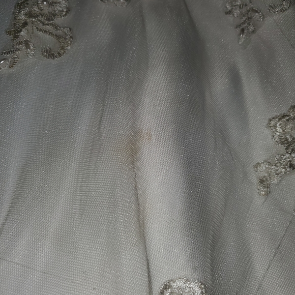 Flower Girl/ Little Girl's Formal Gown - Picture 3 of 9